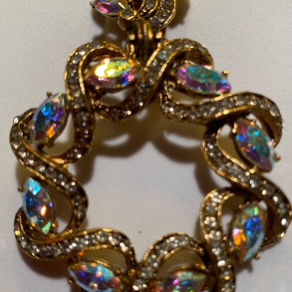 THELMA DEUTSCH EARRING: Crystal Borealis Marquis Stones & Rhinestone set in gold - Picture 5 of 6